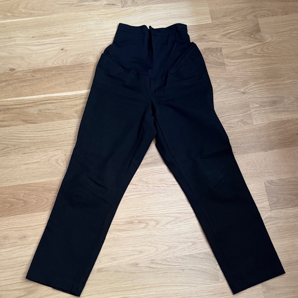 Old Navy Maternity full panel pixie ankle pant